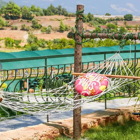 Kandybos Eco Farm Village 卡斯