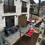 Kandybos Eco Farm Village Hotel *