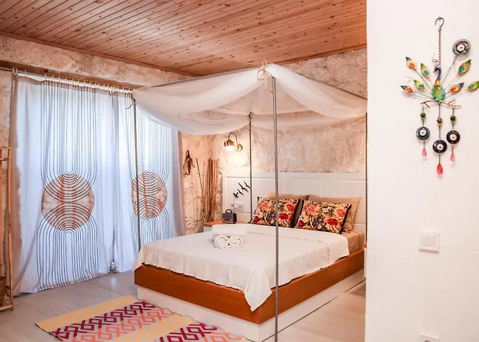 Kandybos Eco Farm Village Hotel