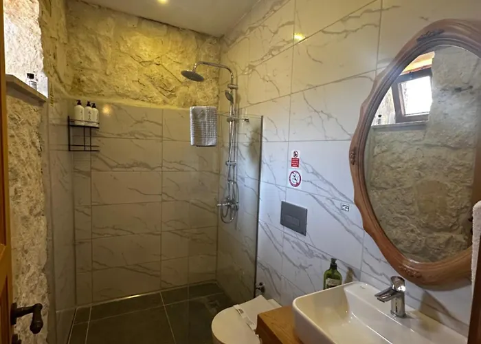 Kandybos Eco Farm Village